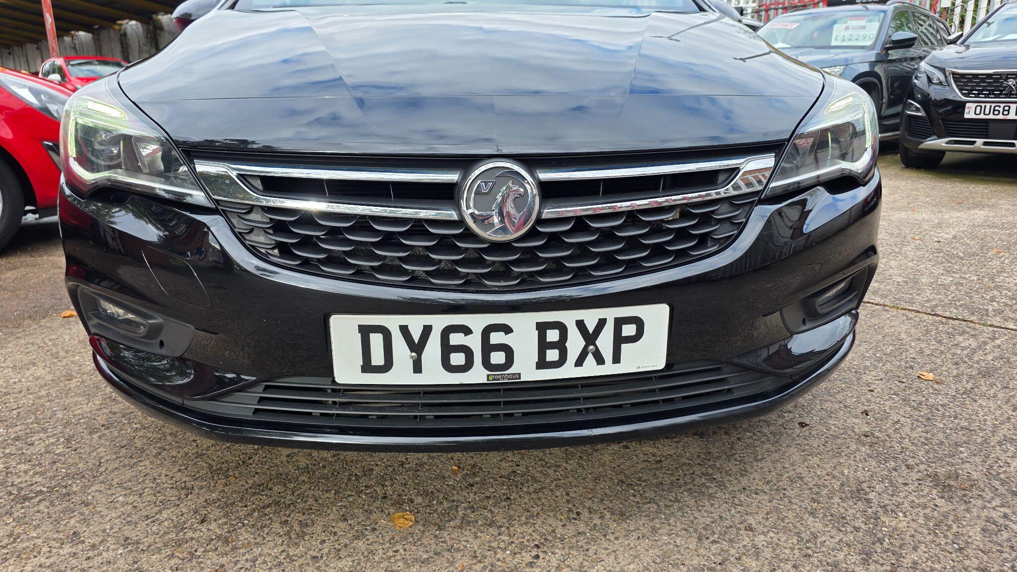 Vauxhall Astra view 15