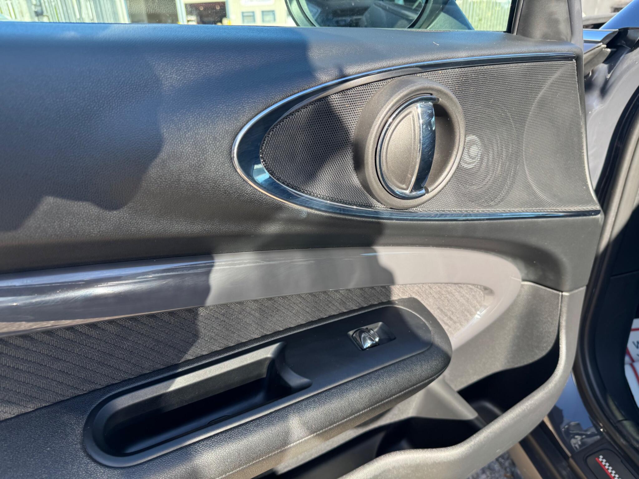 Mini Clubman view 37