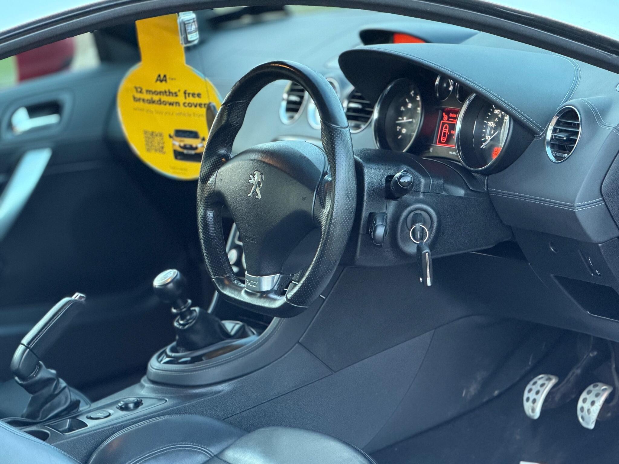 2014 Peugeot RCZ 1.6 THP GT Euro 5 2dr image 18