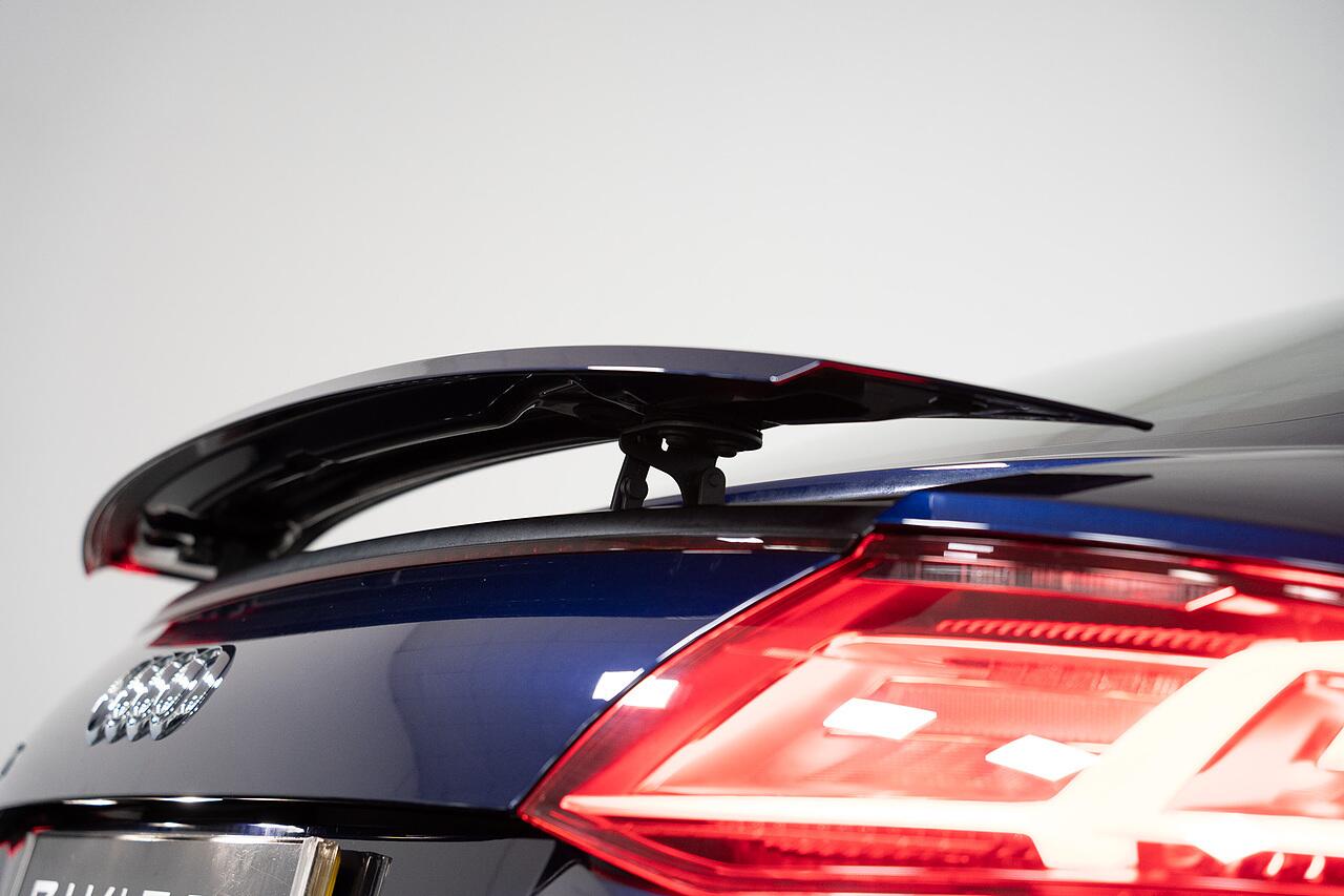 Audi TT view 33