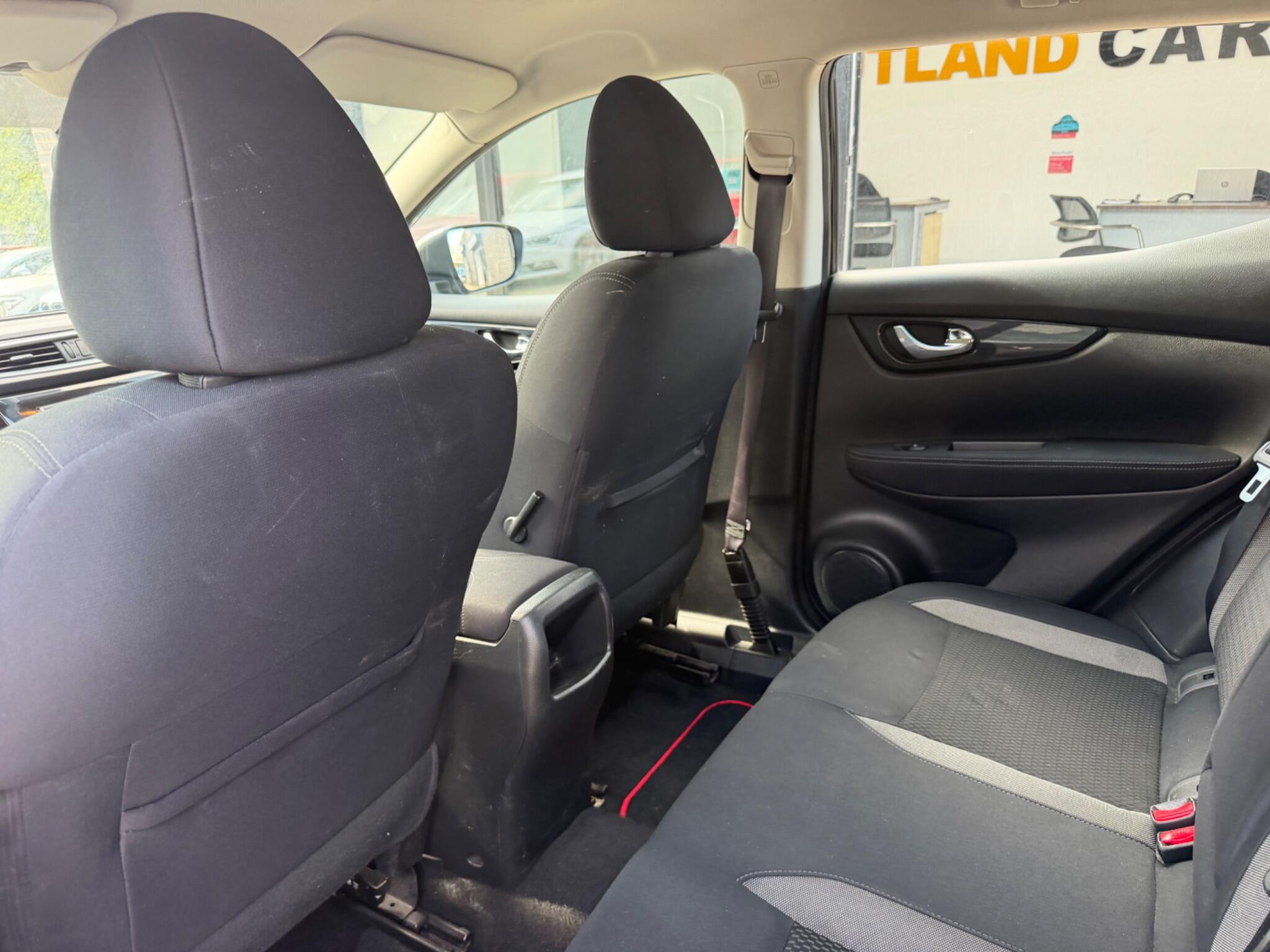 Nissan Qashqai view 25