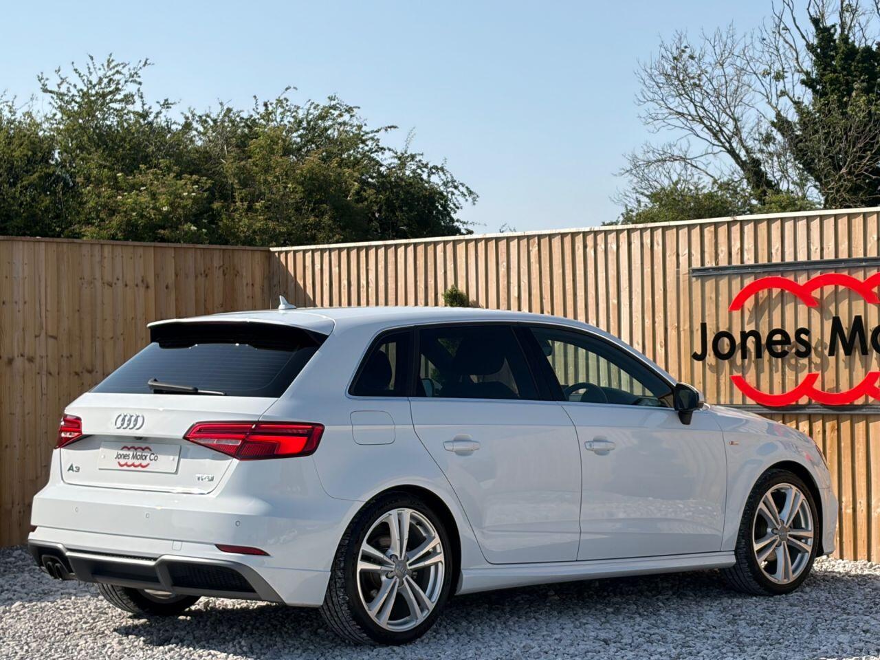 Audi A3 view 8