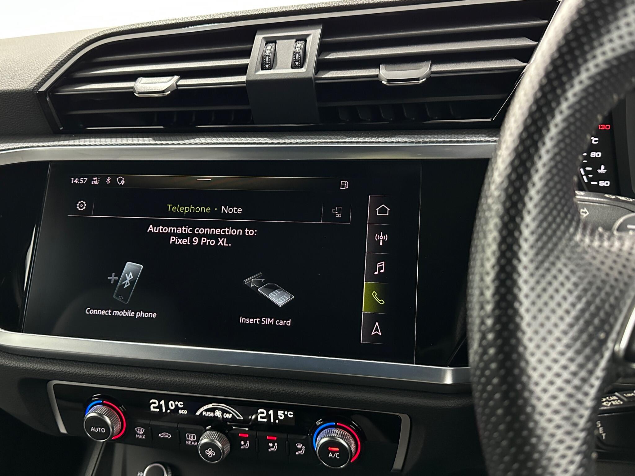 Audi Q3 view 24