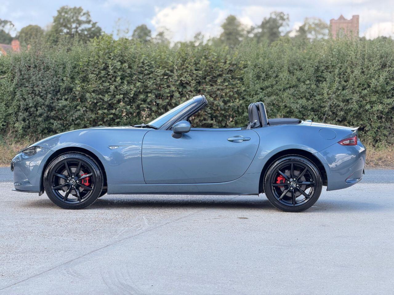 Mazda MX-5 view 11