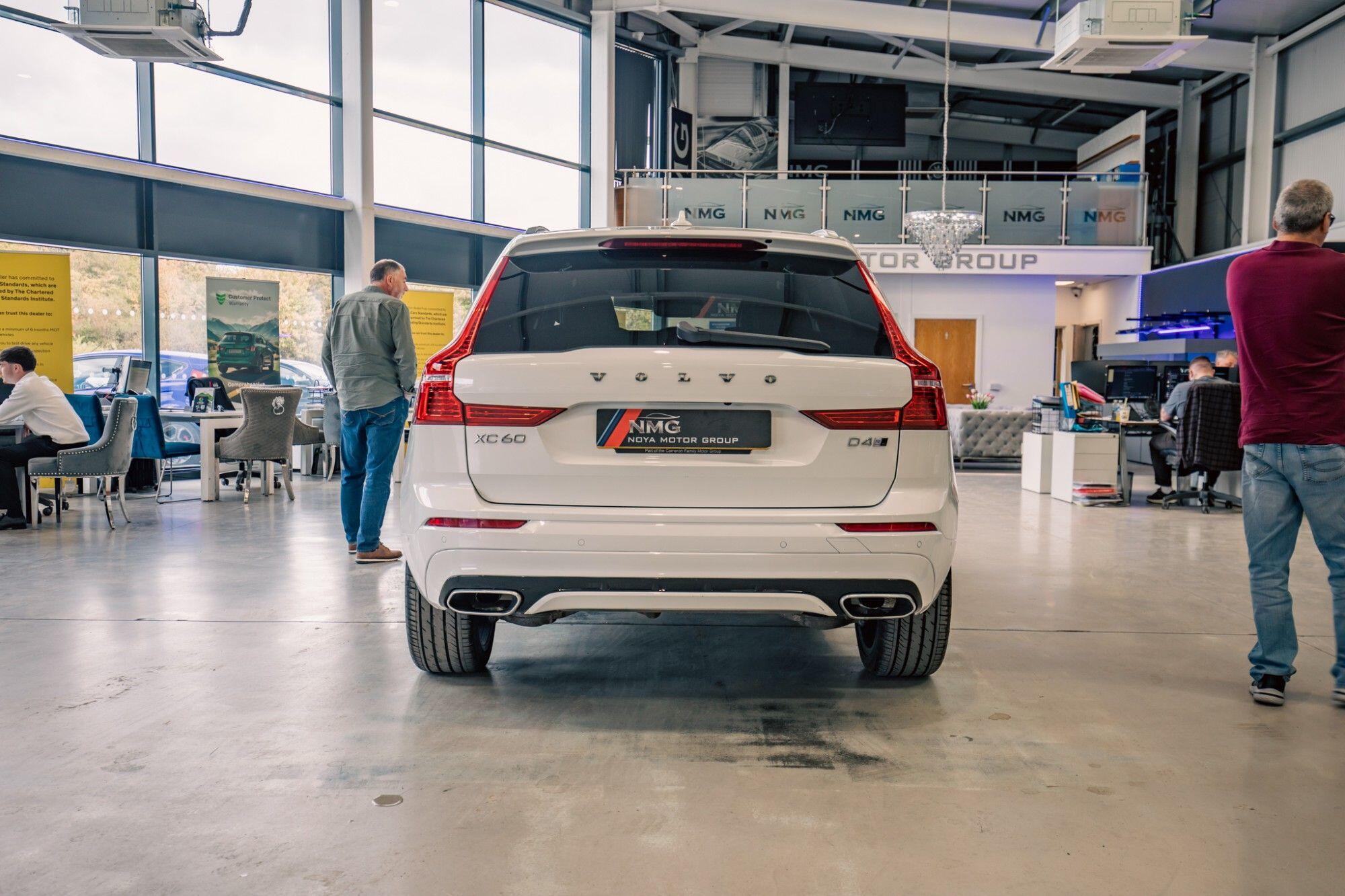 Volvo XC60 view 29