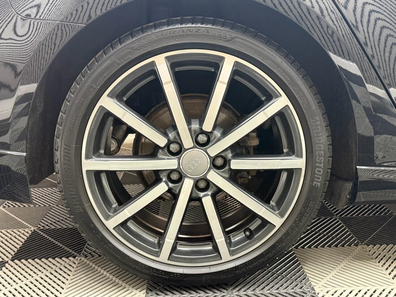 Audi A3 view 4