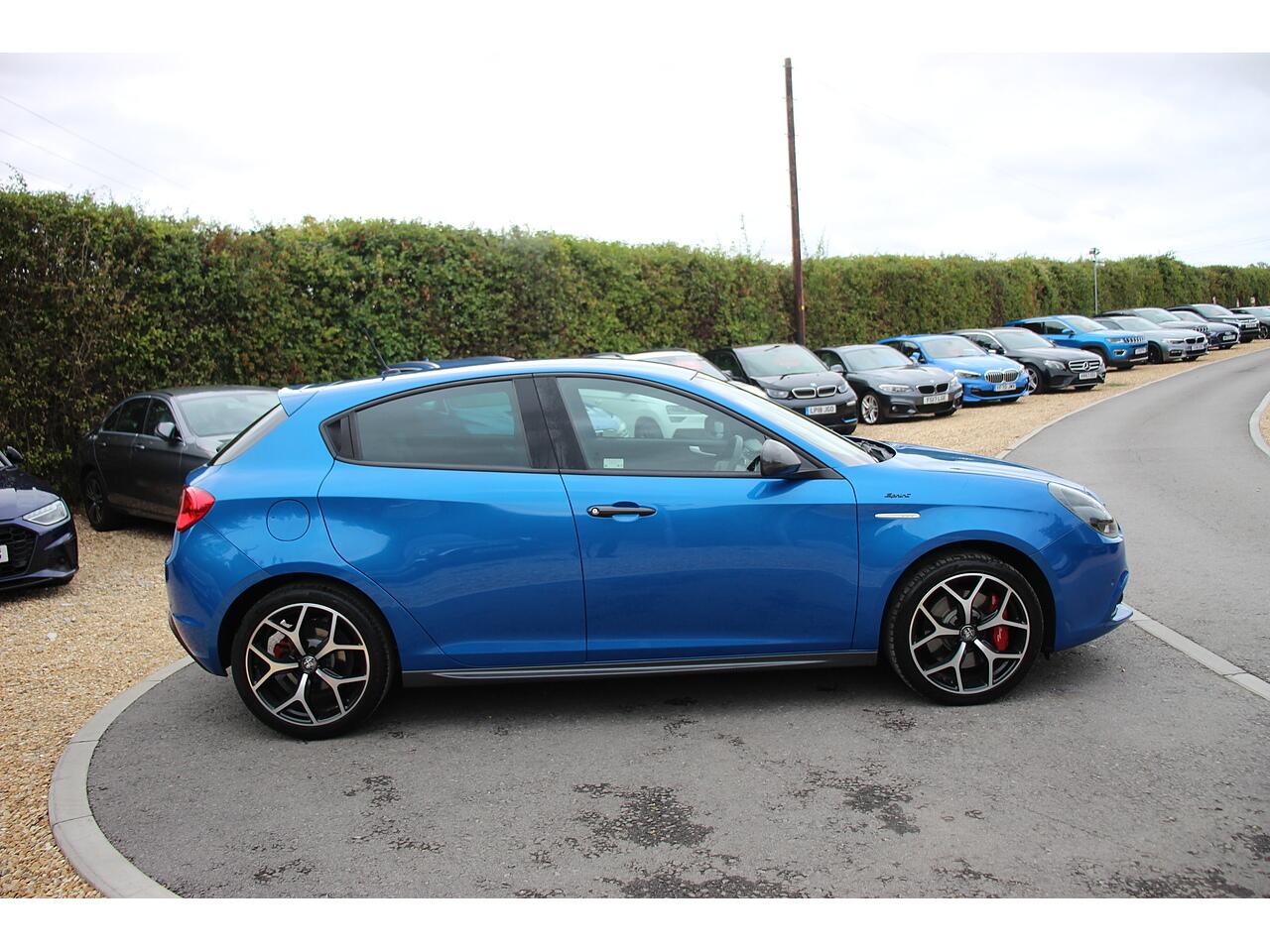 Alfa Romeo Giulietta view 11