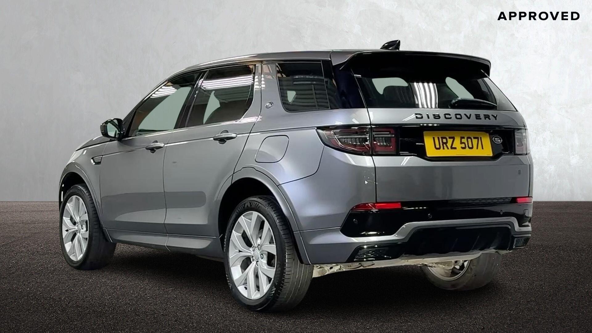 Land Rover Discovery Sport view 2