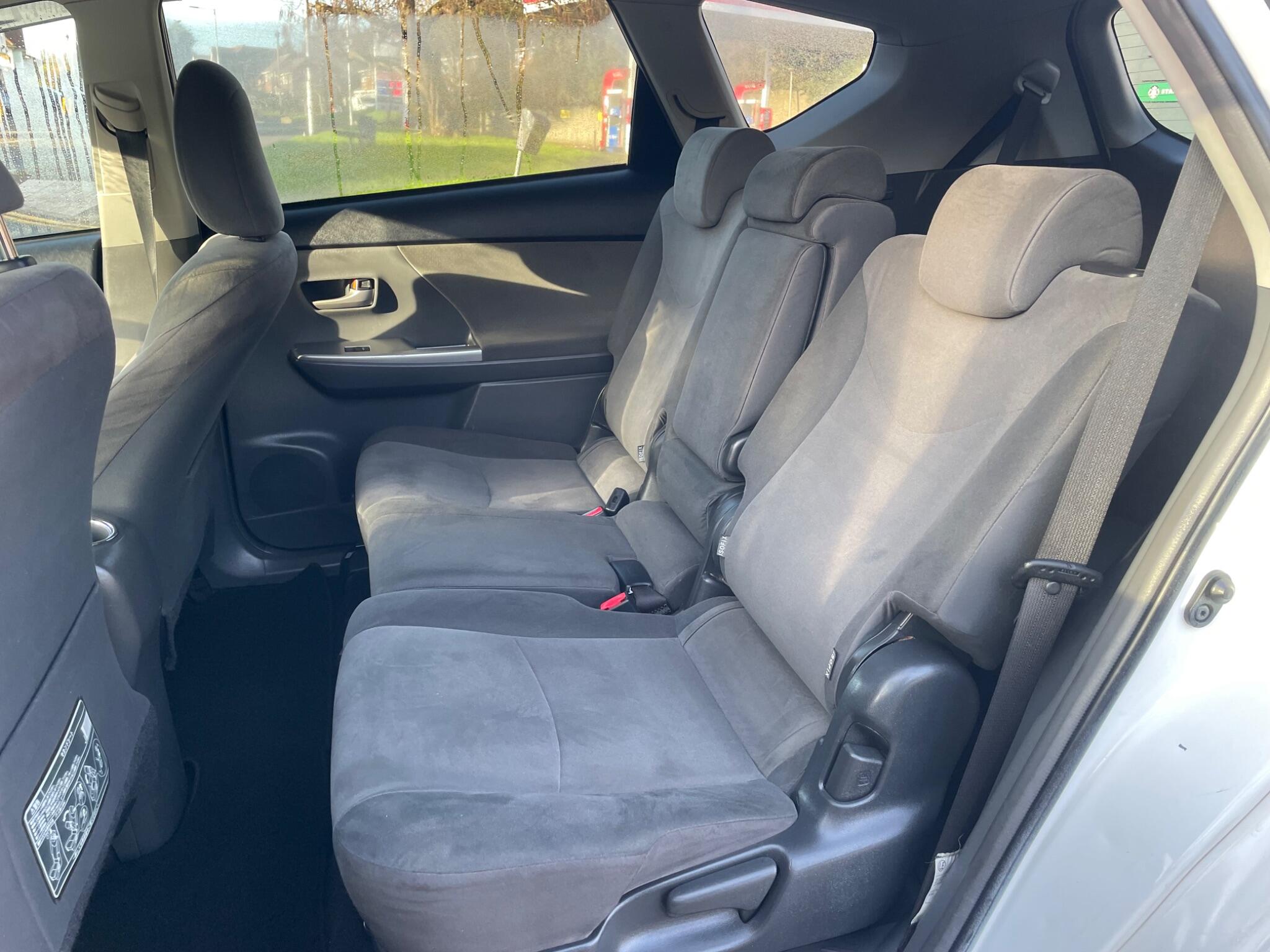 2014 Toyota Prius 1.5 CVT 4dr • 101,741 miles image 29