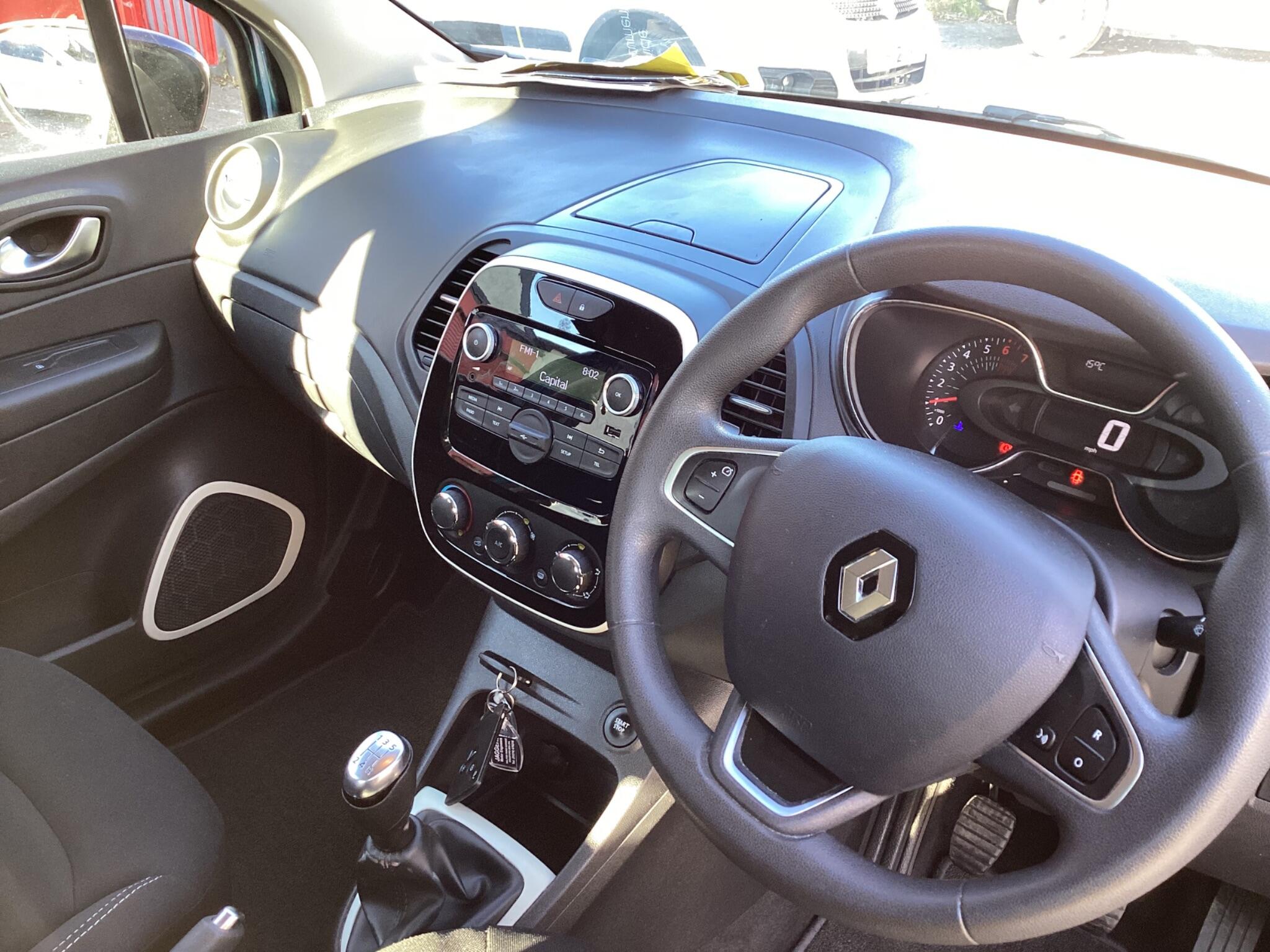 Renault Captur view 15