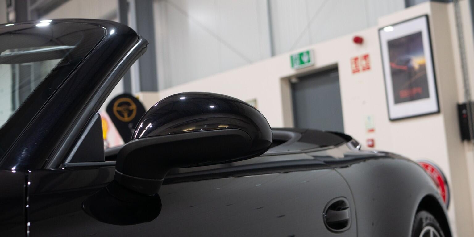 Porsche 911 view 49