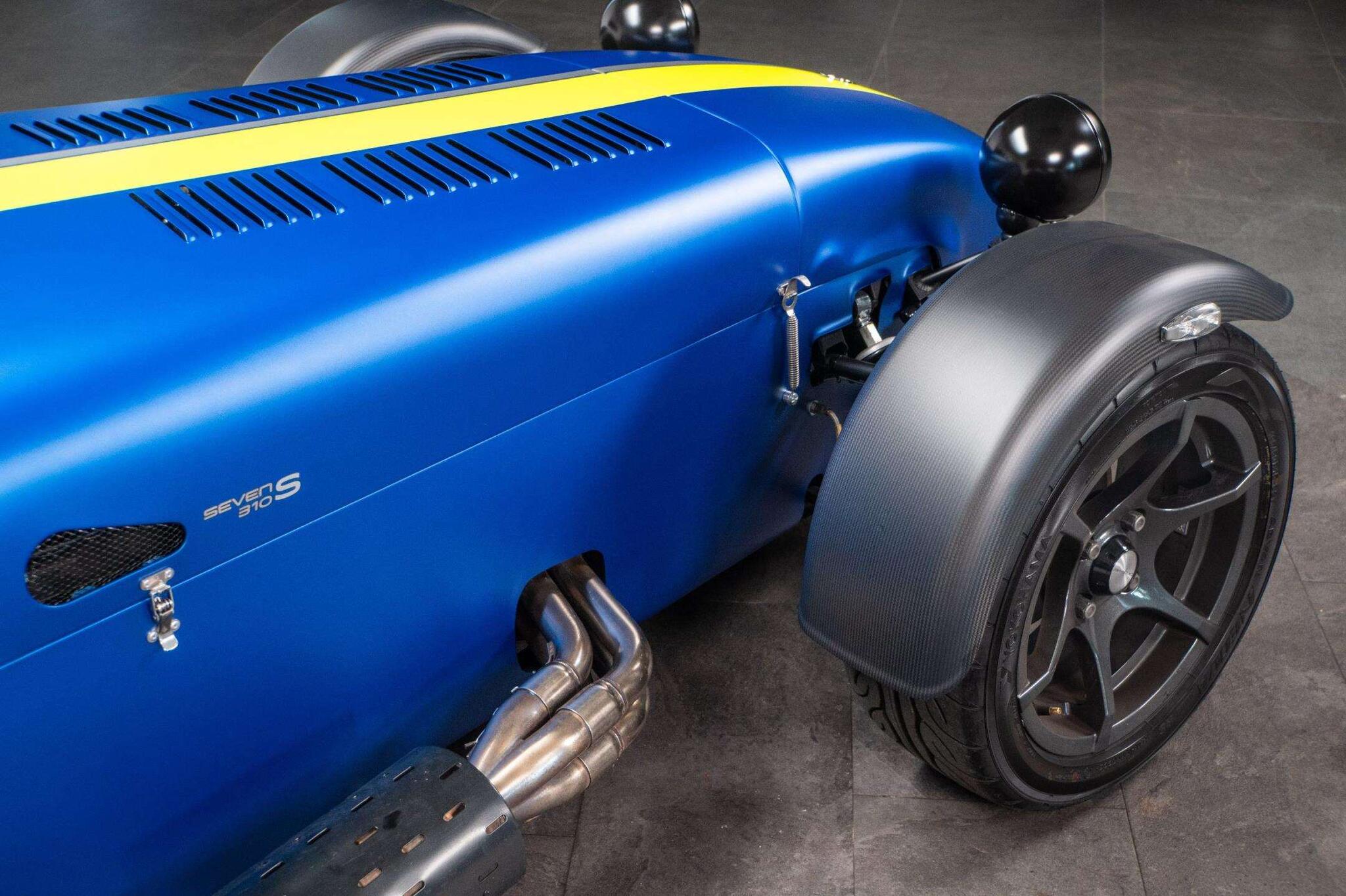 Caterham Seven view 9