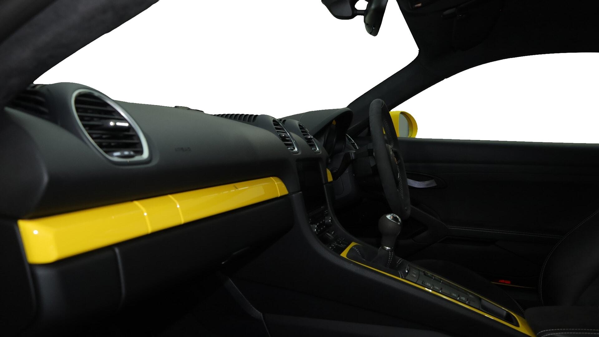 Porsche Cayman view 9