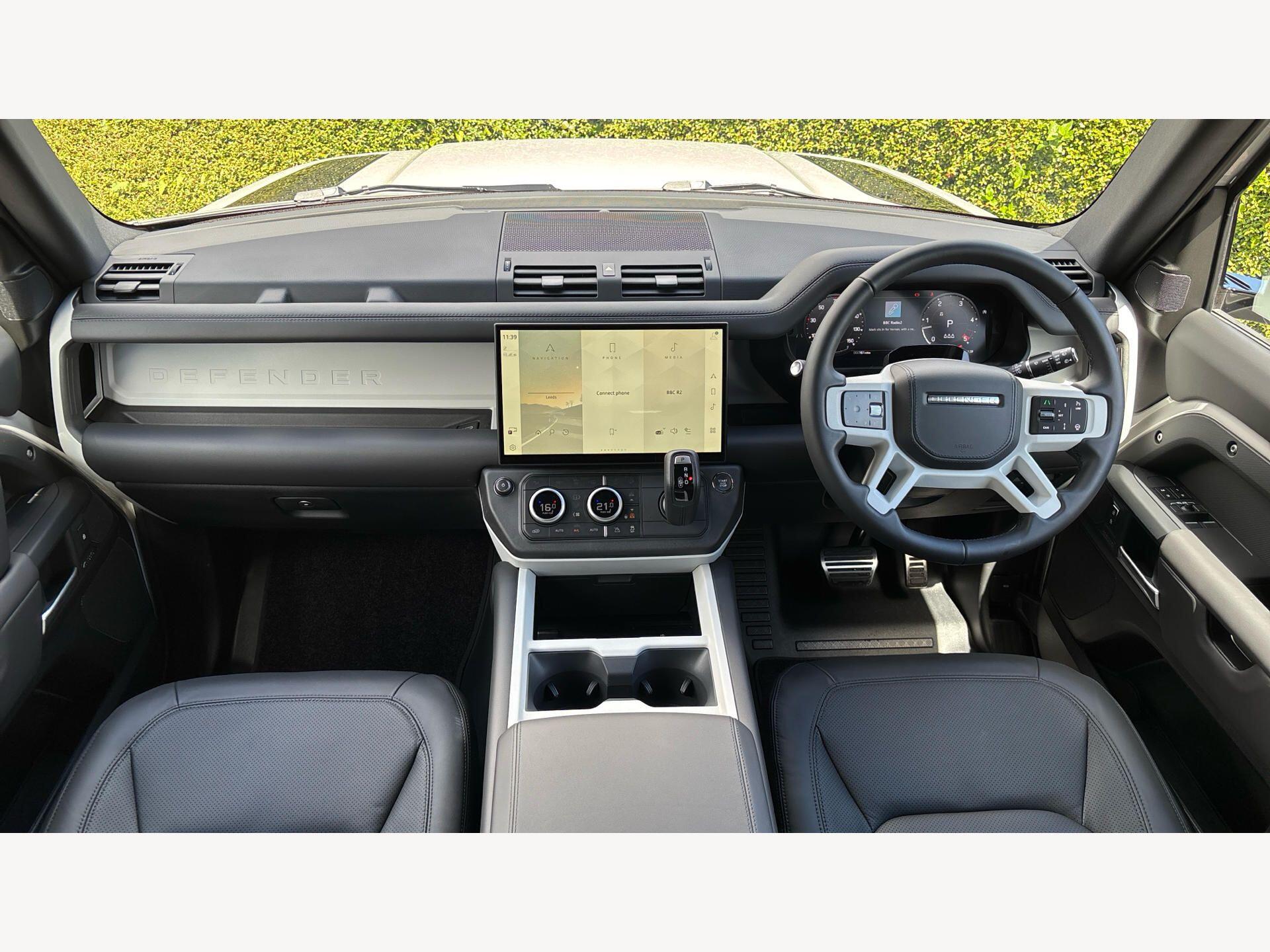 Land Rover Defender view 11
