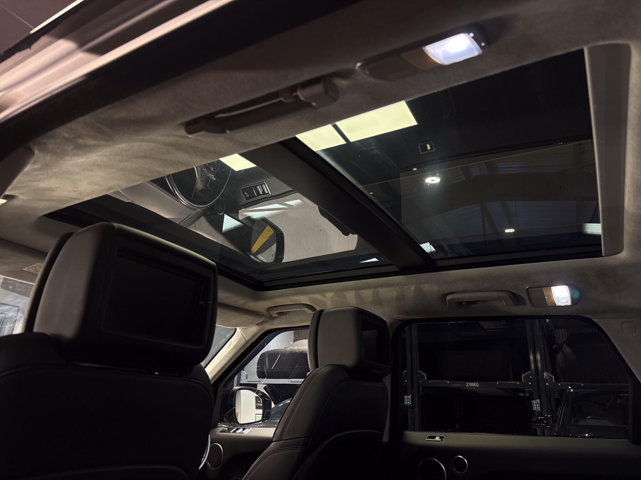 Land Rover Range Rover Sport view 64