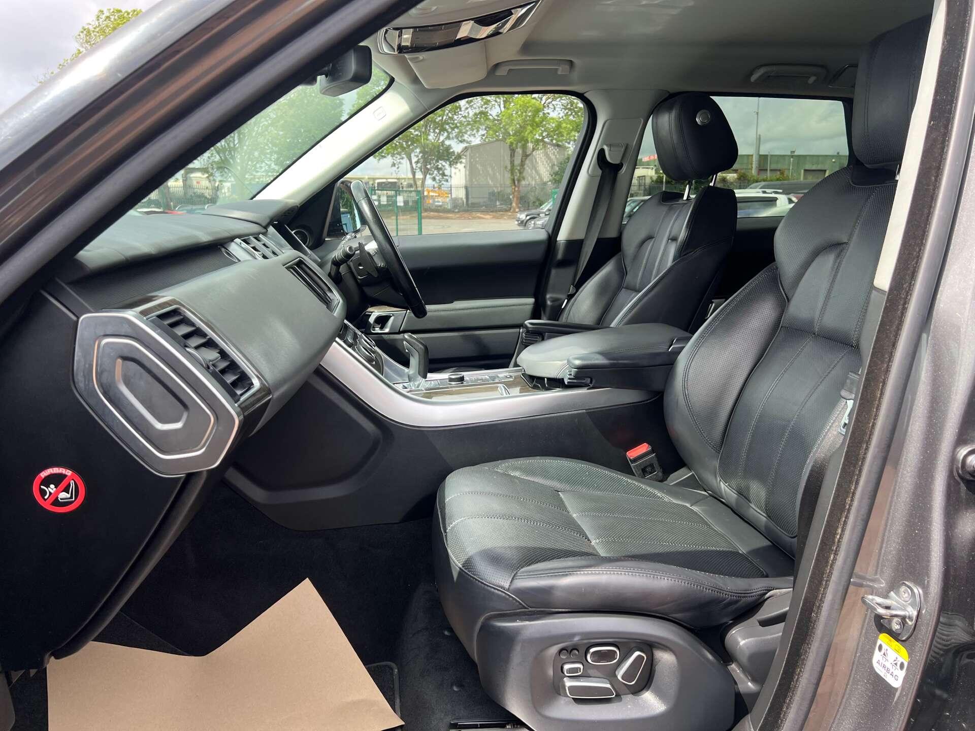 Land Rover Range Rover Sport view 41