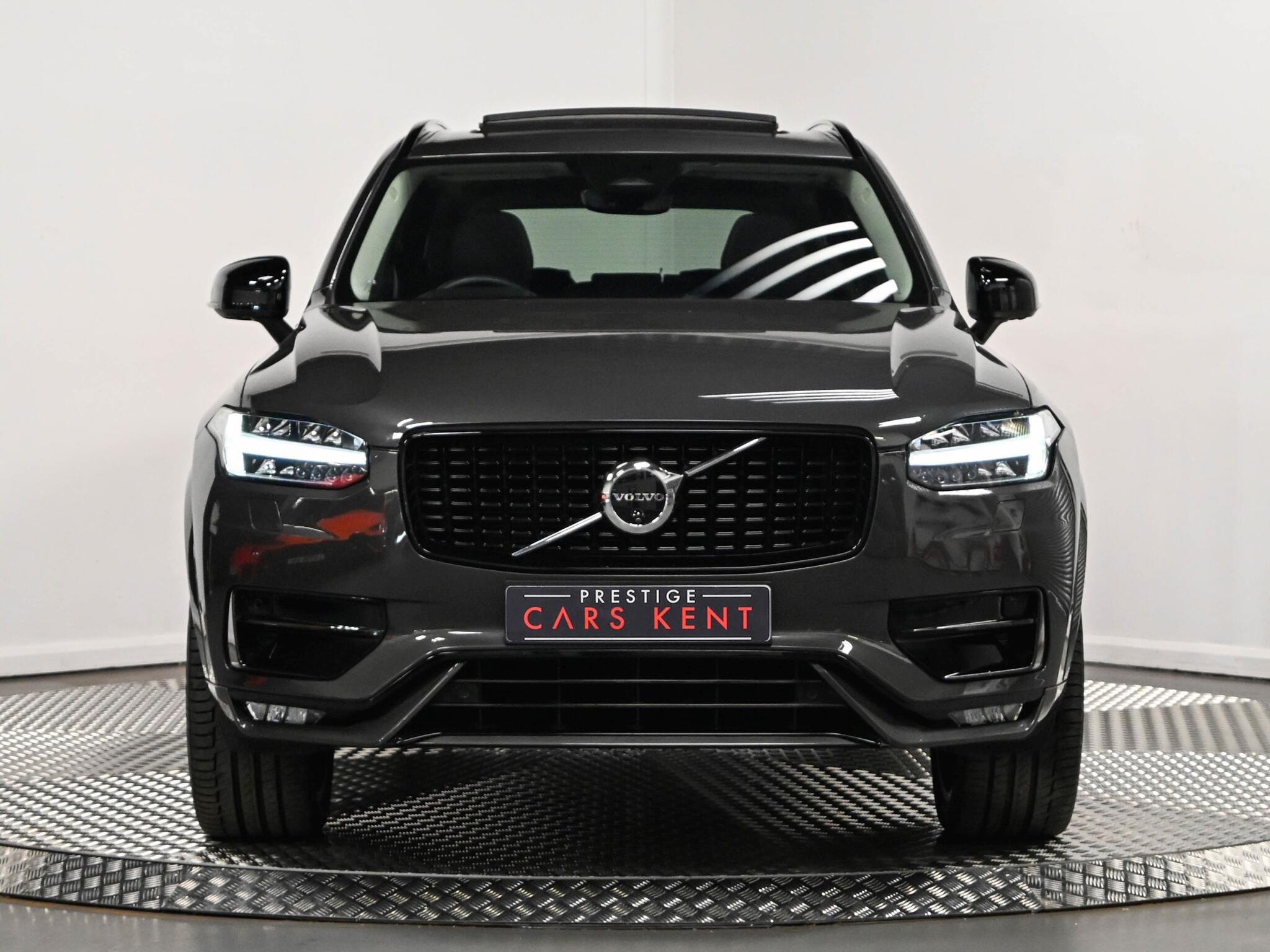Volvo XC90 view 24