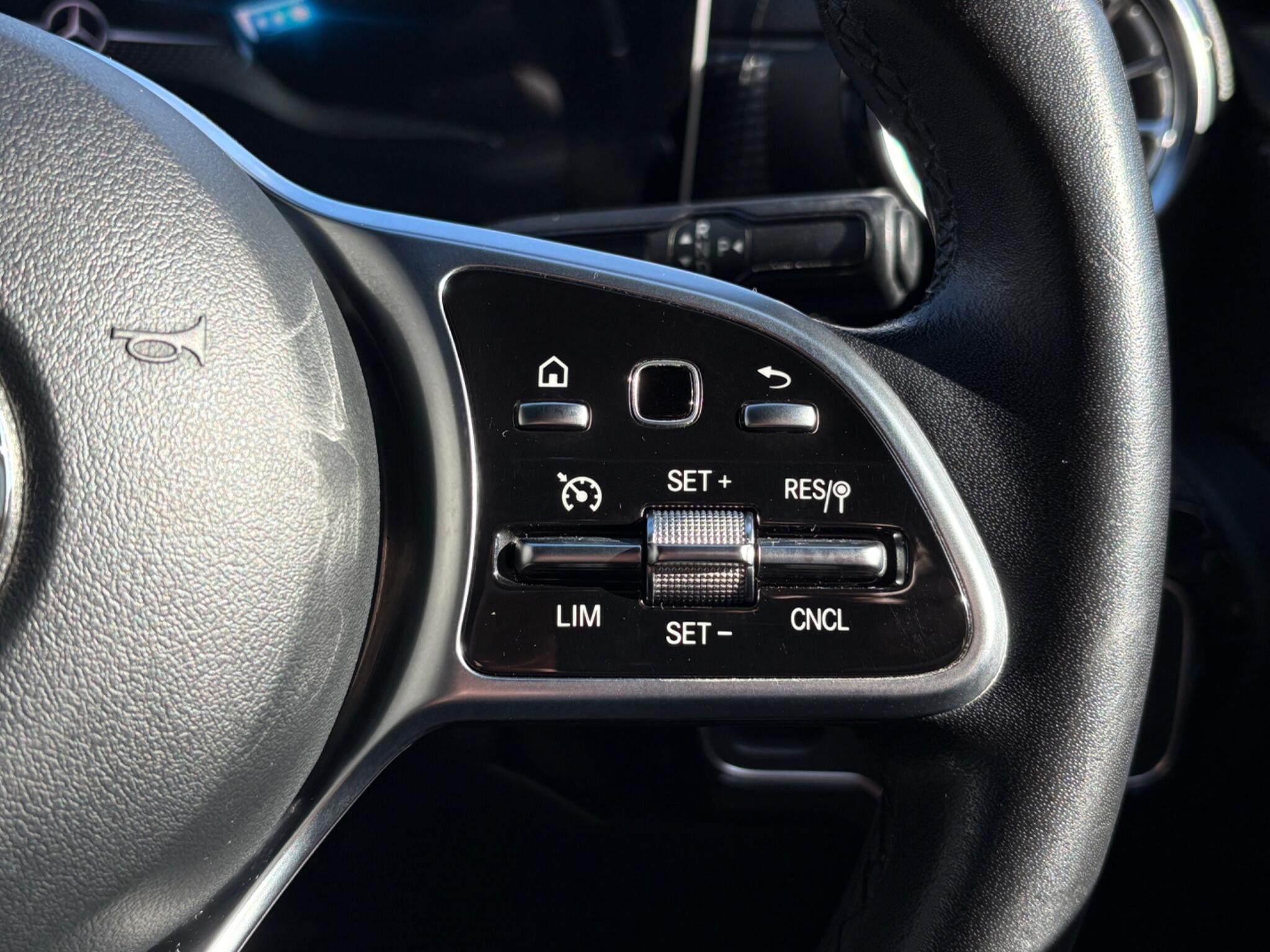 Mercedes-Benz A-Class view 35