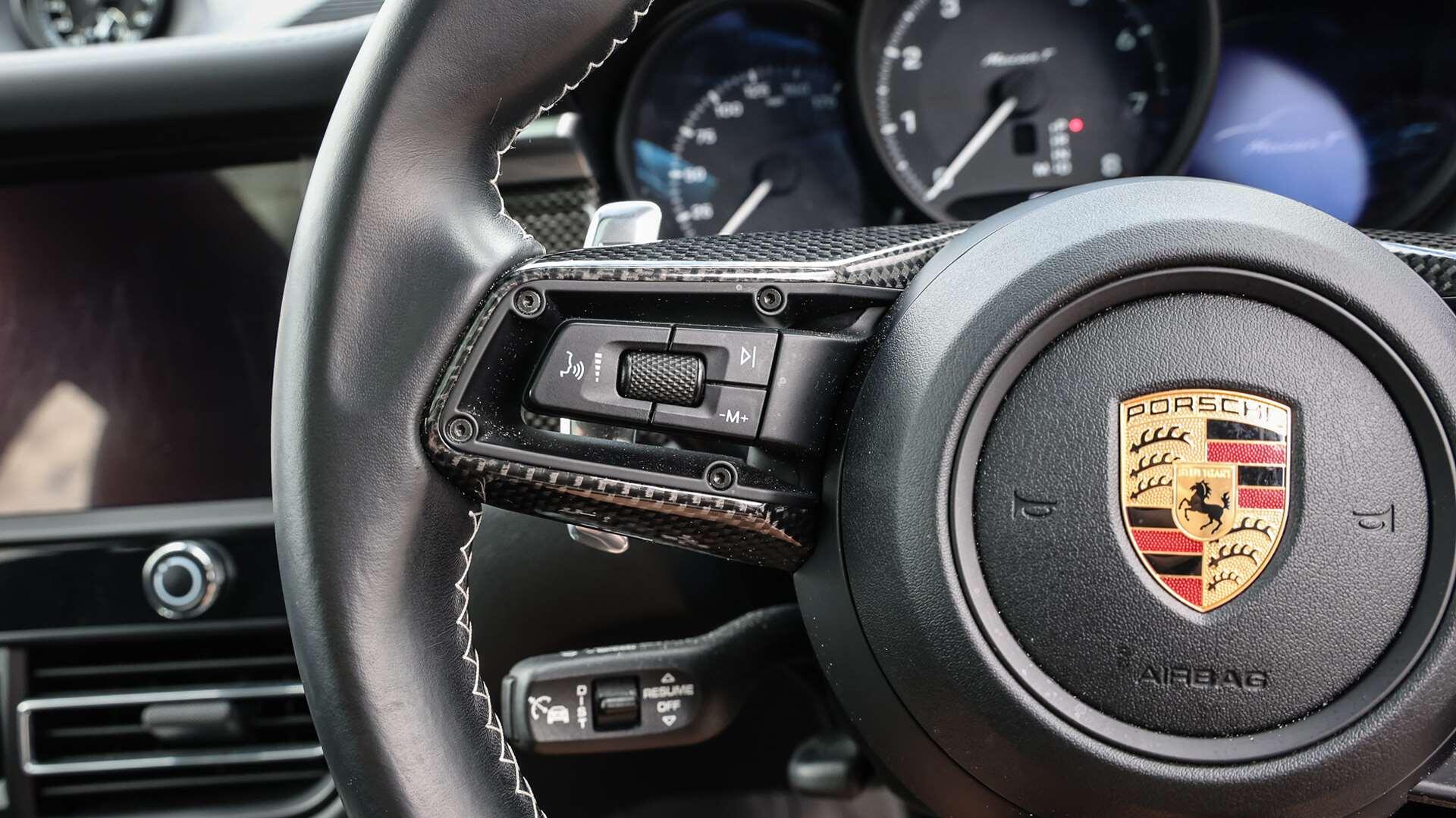 Porsche Macan view 17