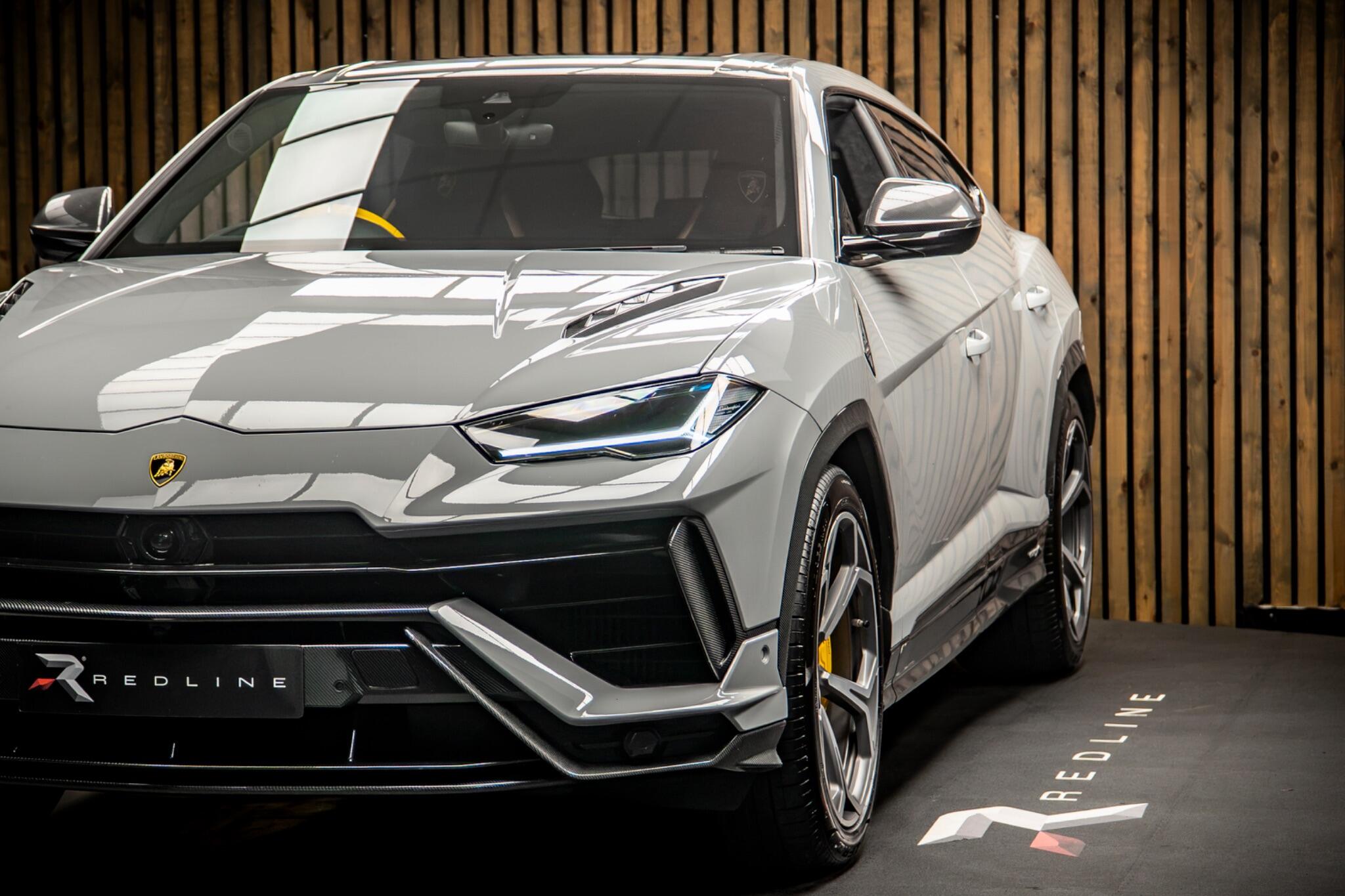 Lamborghini Urus view 13