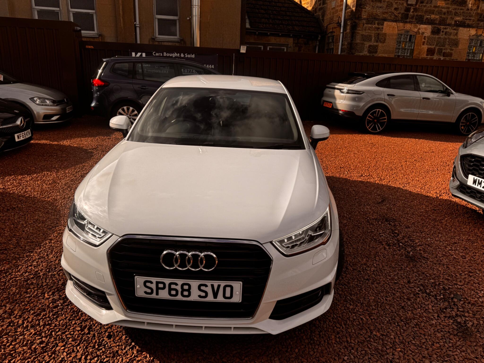 Audi A1 view 3