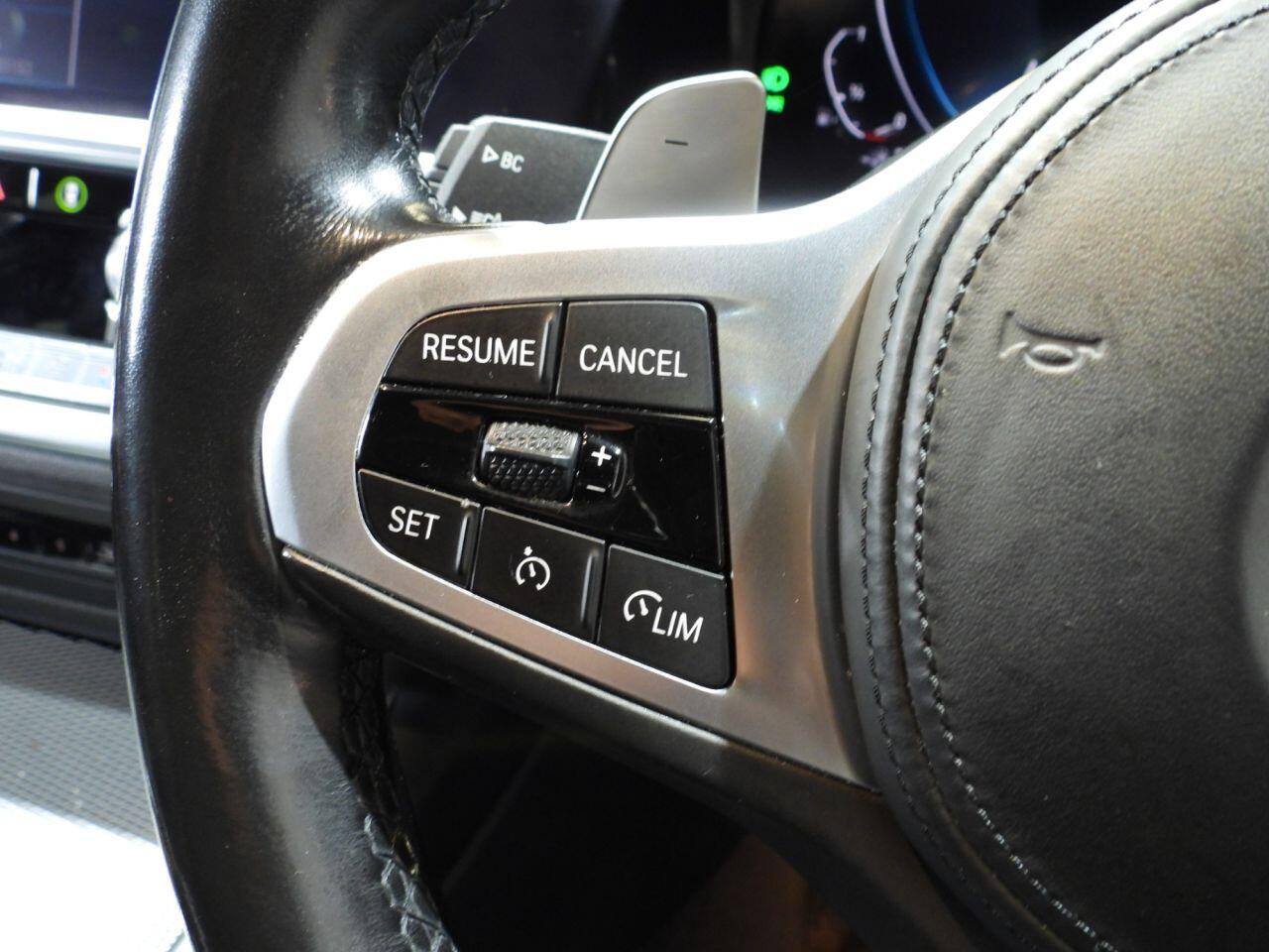 BMW 3 Series view 38