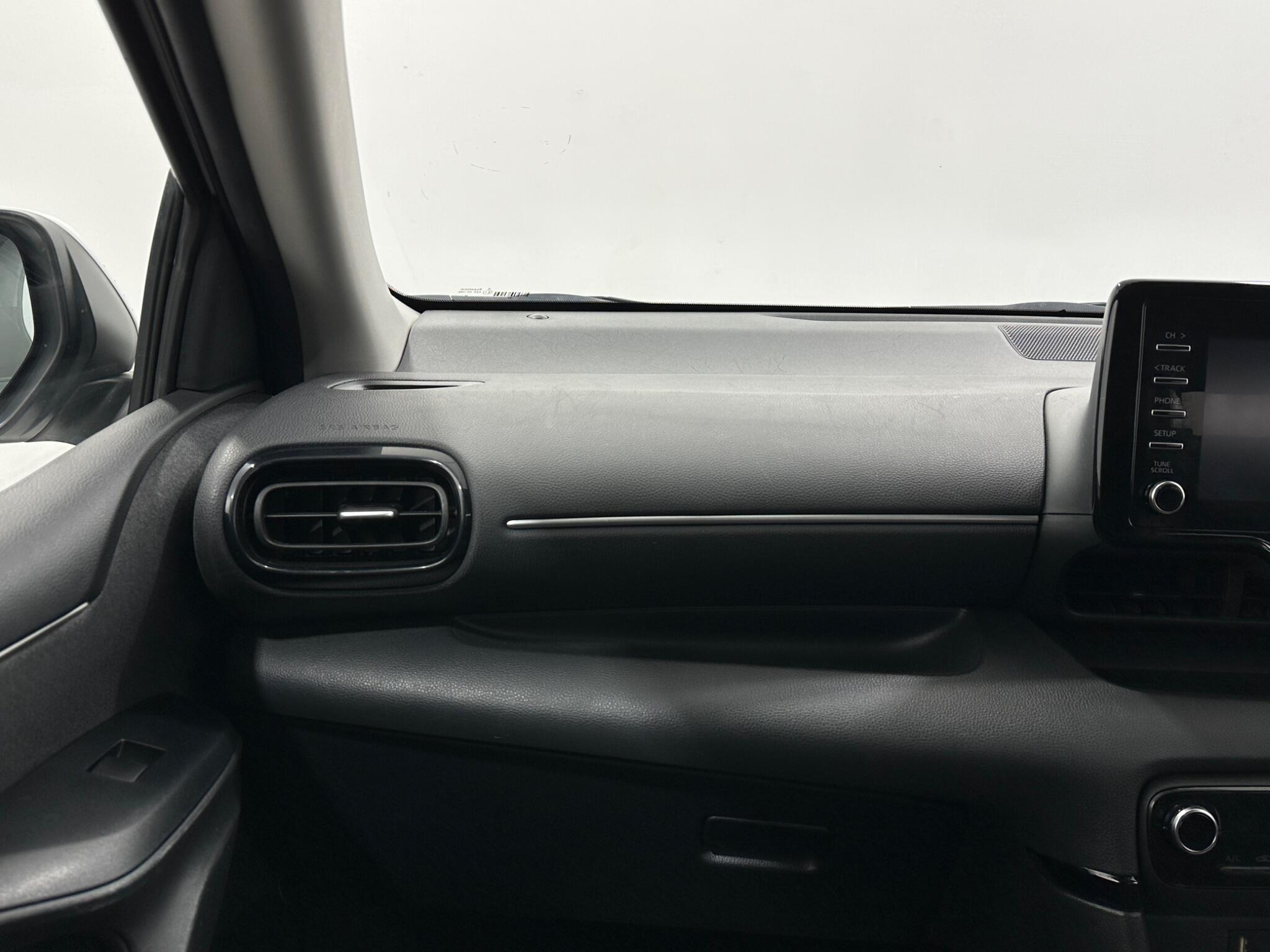 Toyota Yaris view 27