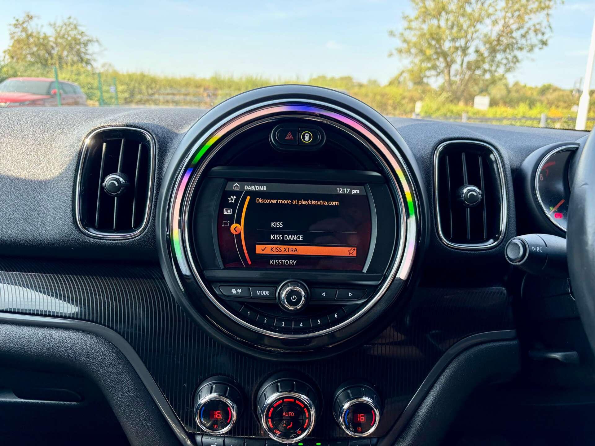 Mini Countryman view 51