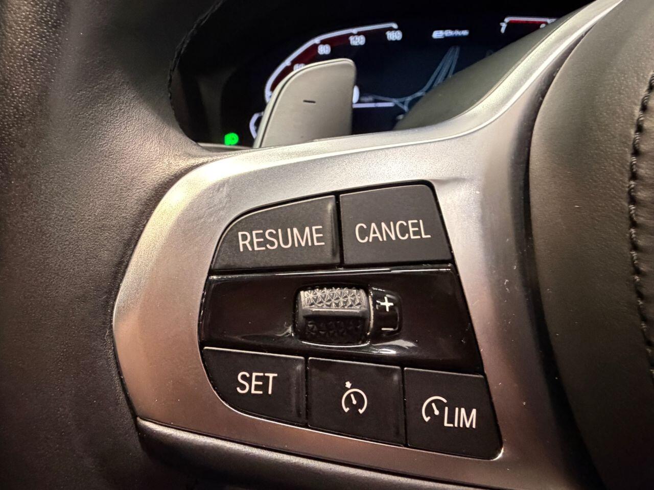 BMW 3 Series view 31