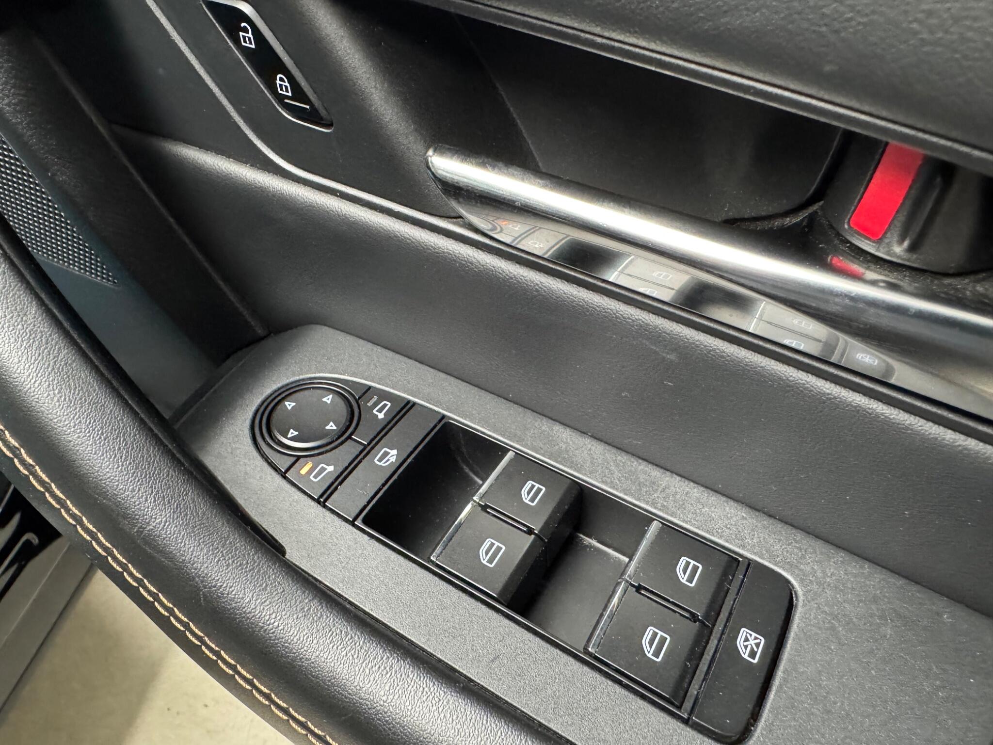 Mazda CX-60 view 15