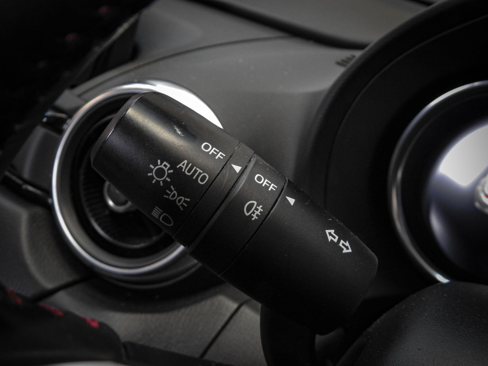 Mazda MX-5 view 34