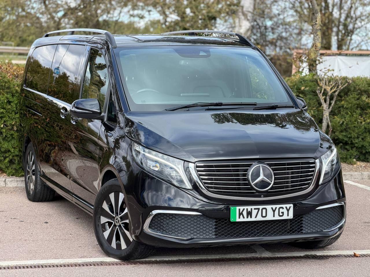 Mercedes-Benz Eqv view 61