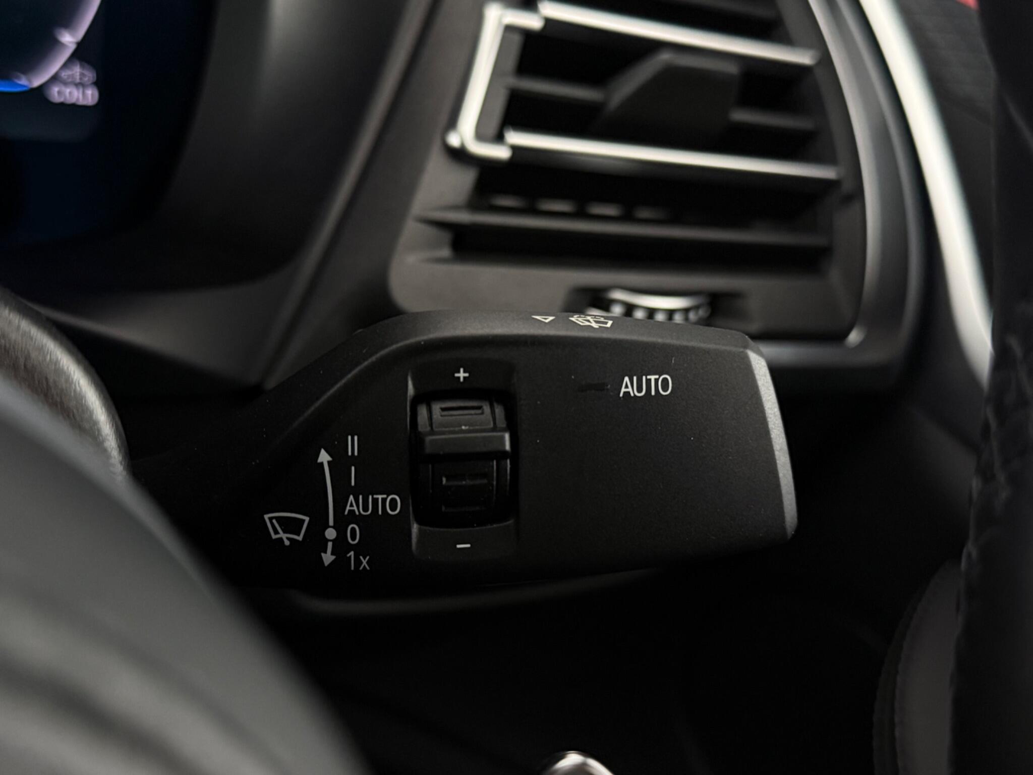 BMW X4 view 20