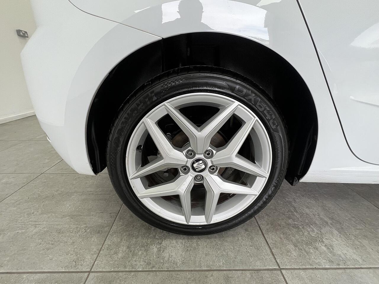 SEAT Ibiza view 22
