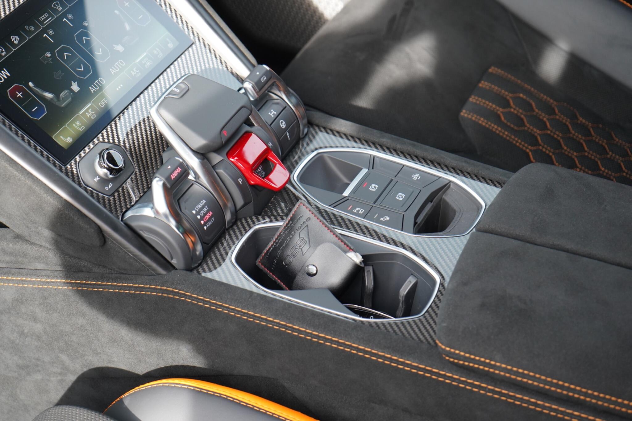 Lamborghini Urus view 27