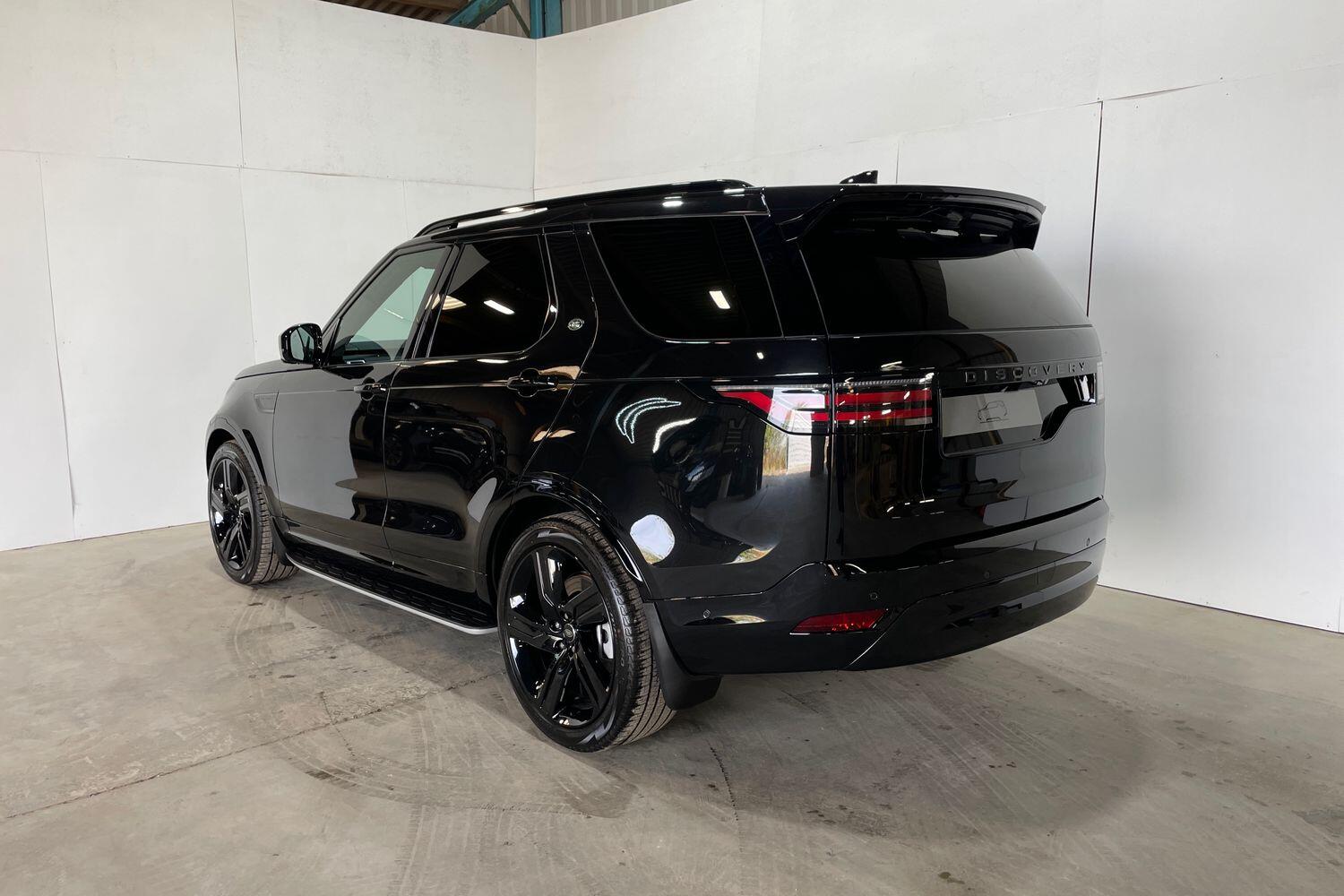 Land Rover Discovery view 19