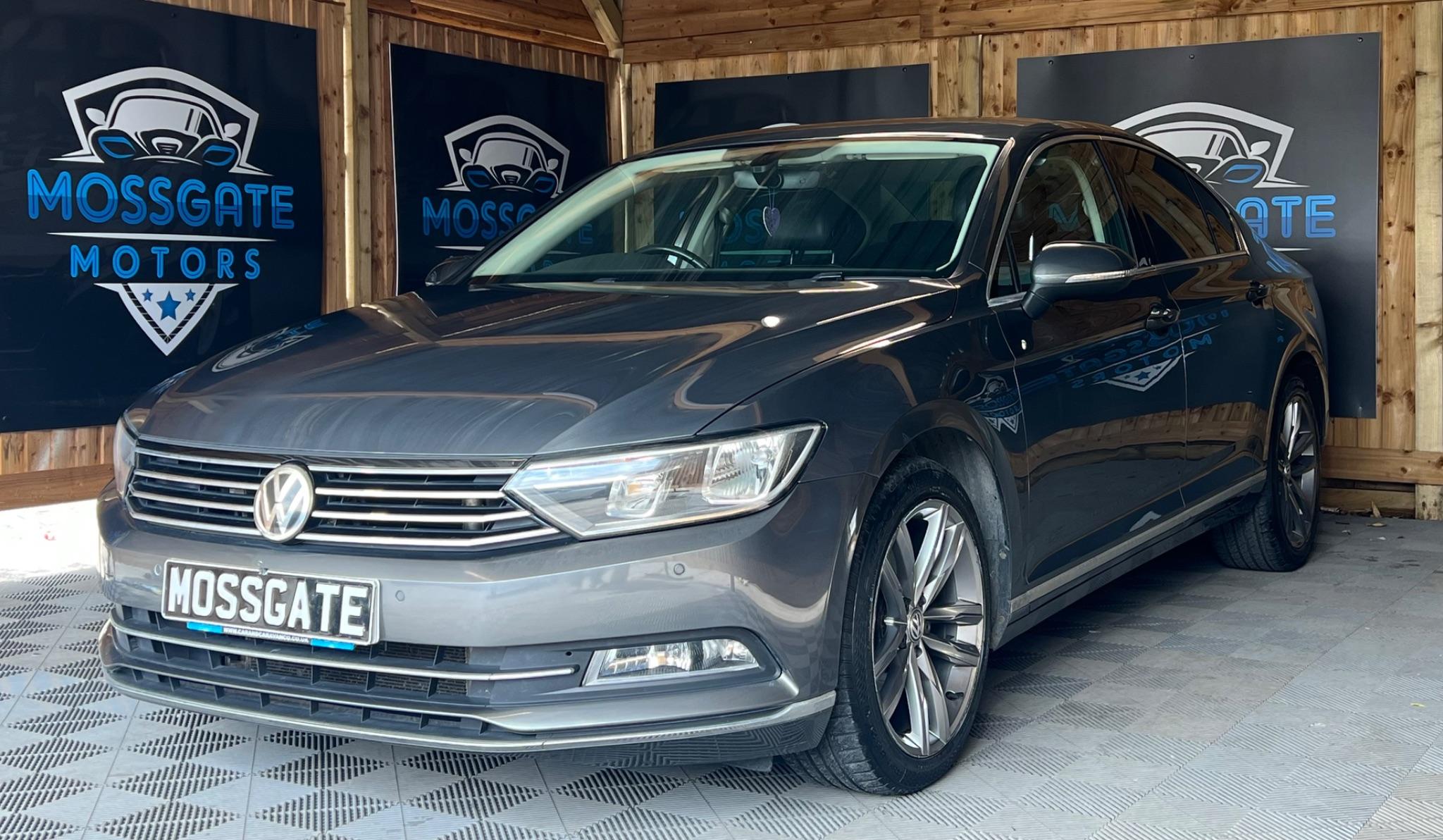 Volkswagen Passat view 8