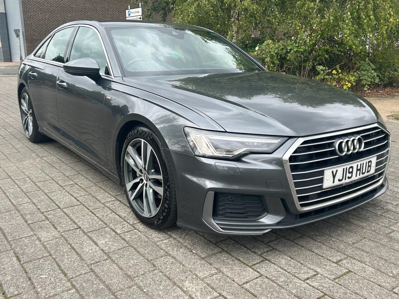 Audi A6 view 9