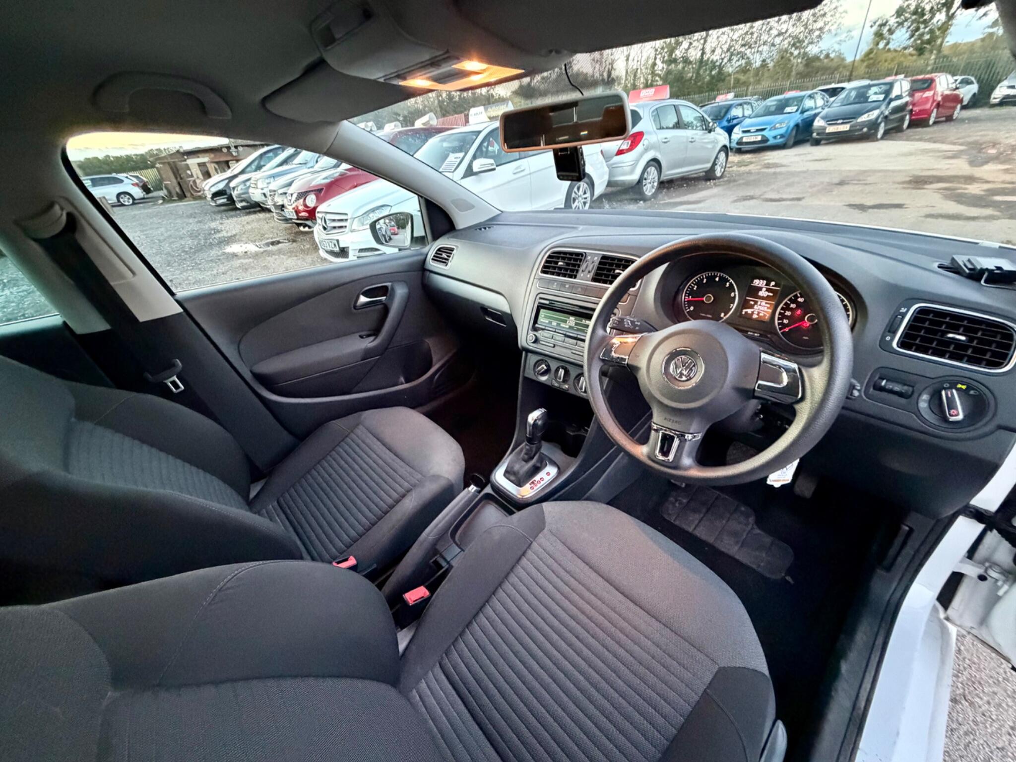 Volkswagen Polo view 25