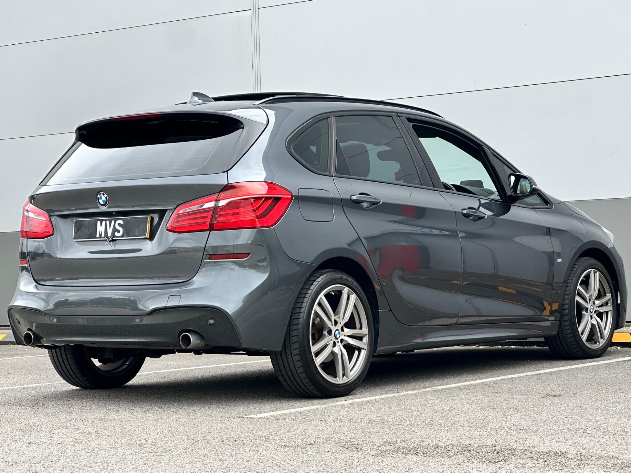 BMW 2 Series Active Tourer view 10