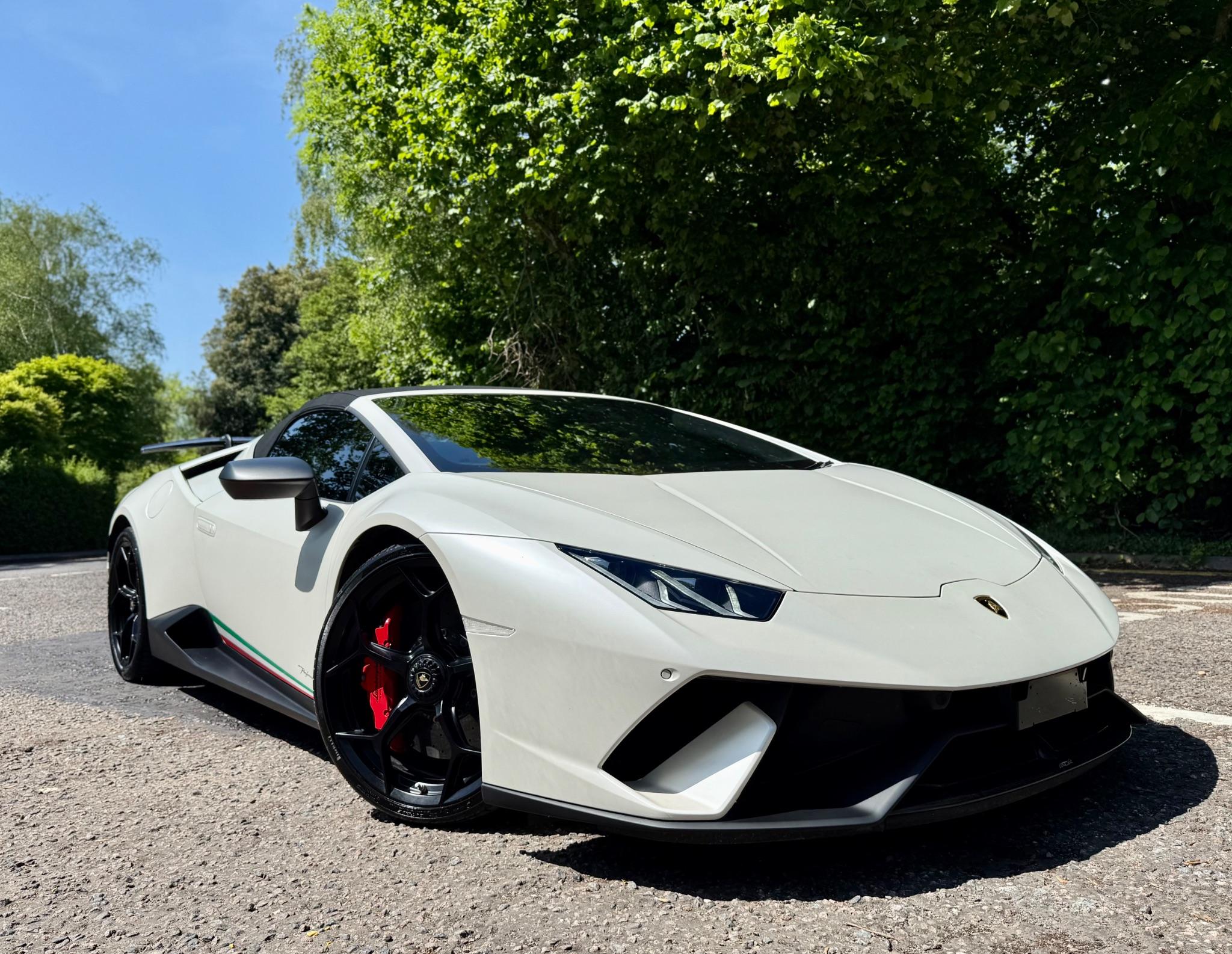 Lamborghini Huracan view 31