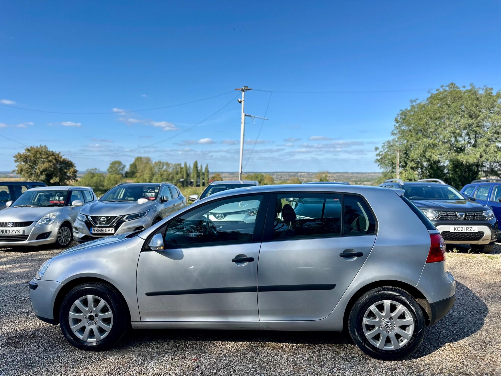 Volkswagen Golf view 9