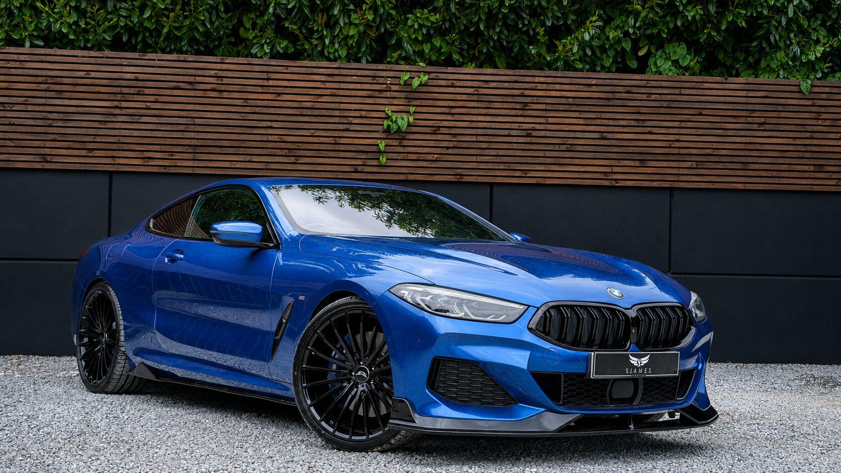 BMW 8 Series view 3