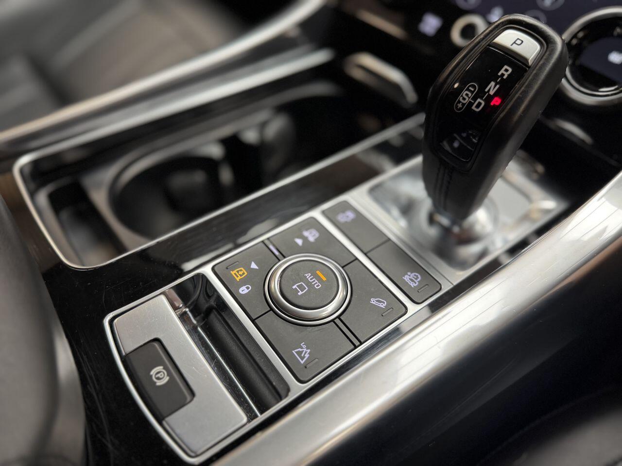 Land Rover Range Rover Sport view 32