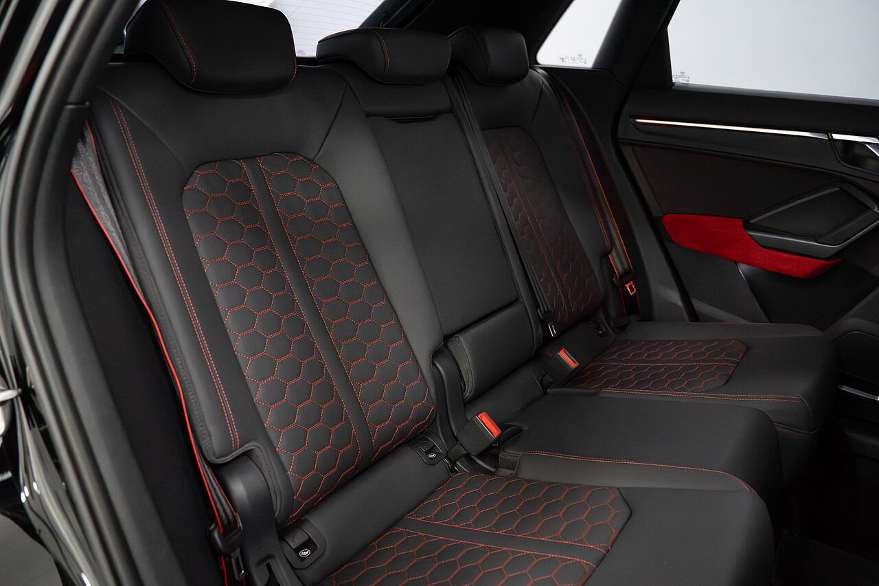 Audi RS Q3 view 35