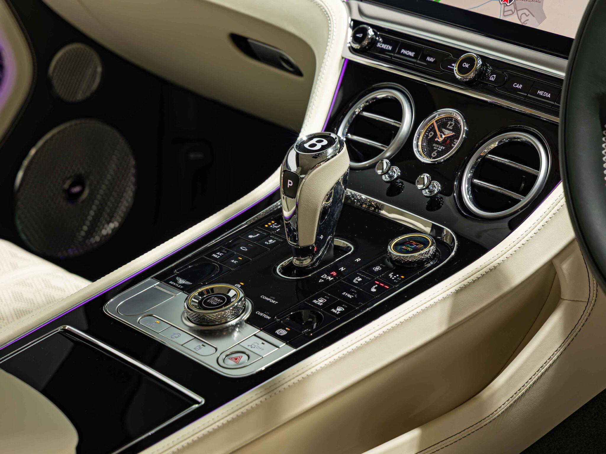 Bentley Continental view 32