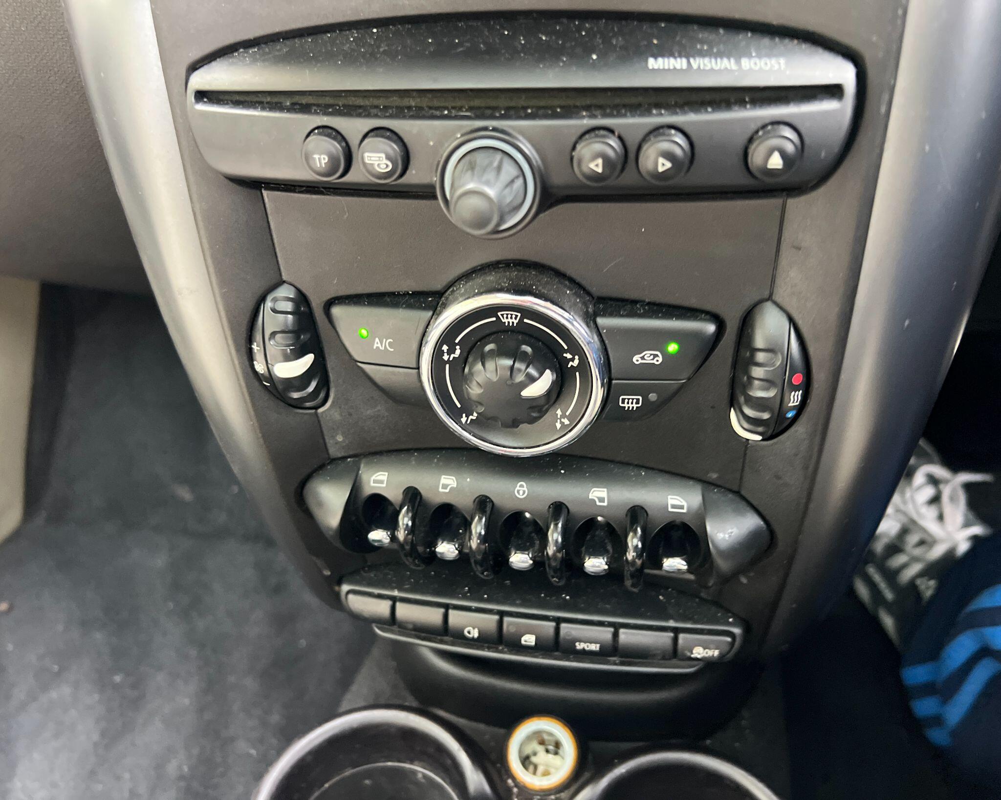 Mini Countryman view 8