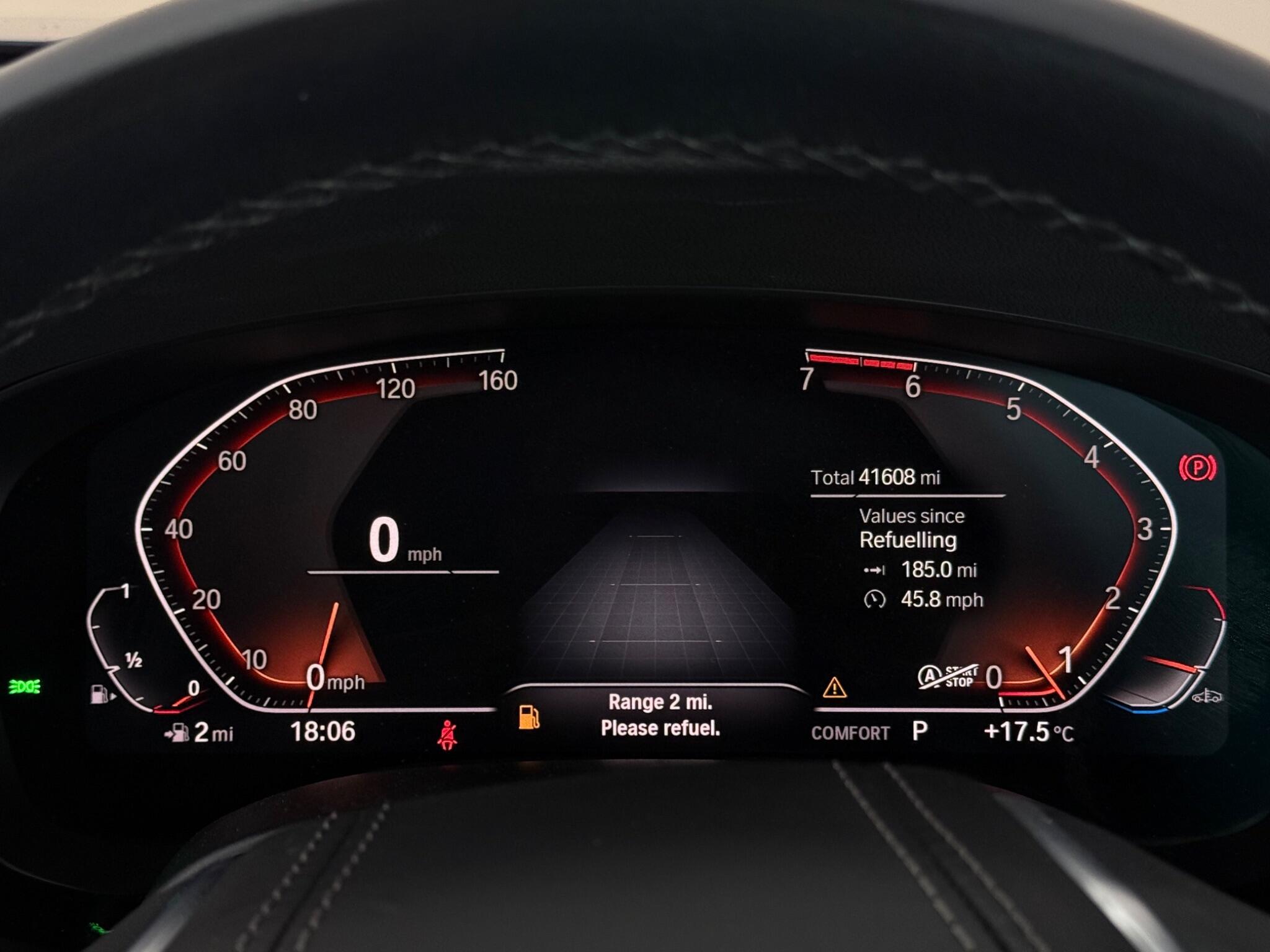BMW 5 Series view 16
