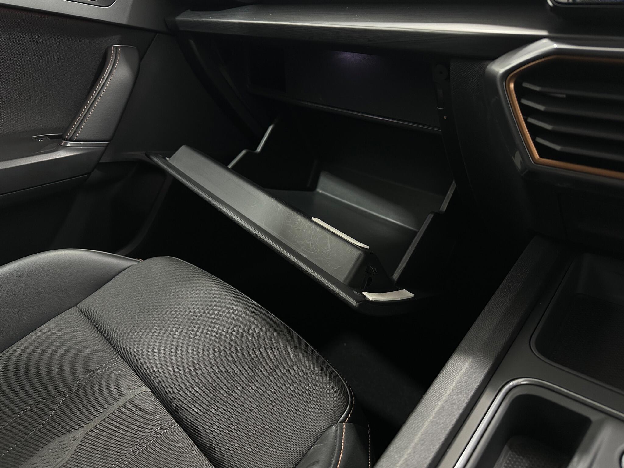 Cupra Leon view 28