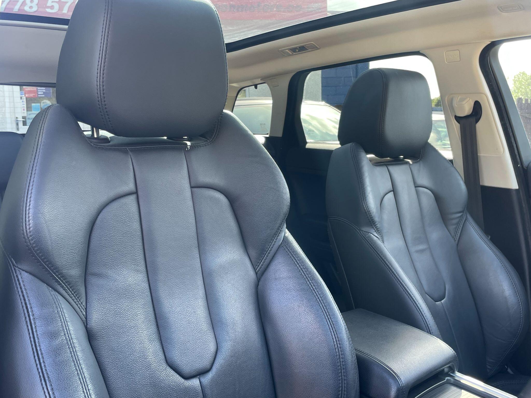 Land Rover Range Rover Evoque view 20